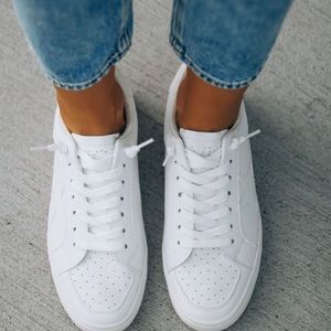Vici white sneakers
